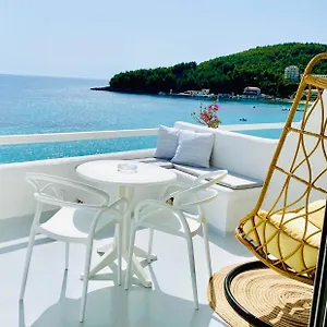 Geo & Art Boutique Hotel Himare